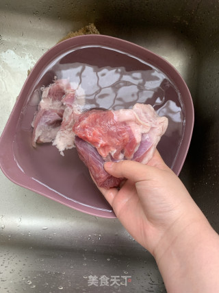 烤羊肉串（烤箱版）的做法步骤：1