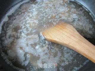 蒜薹炒鳝鱼的做法步骤：4
