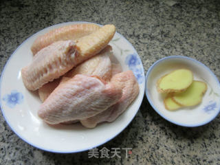 蜜汁中翅的做法步骤：1