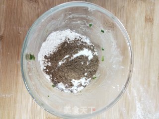 葱油饼的做法步骤：4