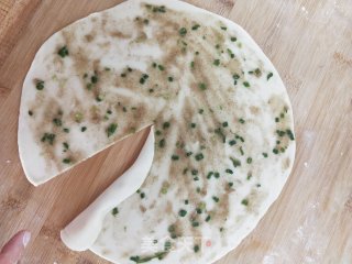 葱油饼的做法步骤：11