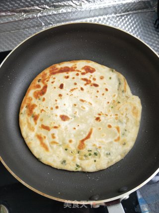 葱油饼的做法步骤：17