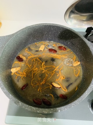 乌鸡汤的做法步骤：7