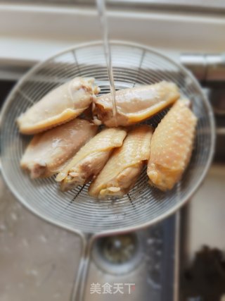 明姜鸡翅的做法步骤：3