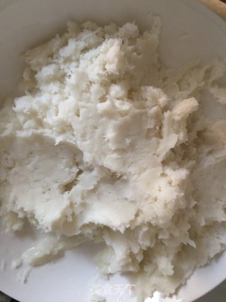 艾叶淮山卷的做法步骤：2