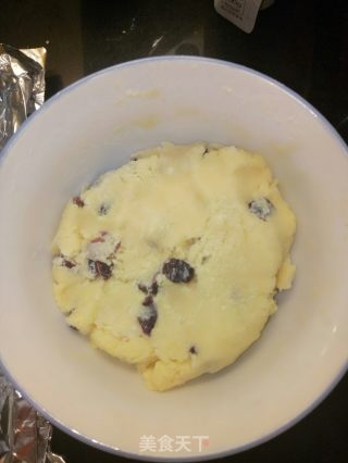 蔓越莓椰蓉酥饼的做法步骤：4