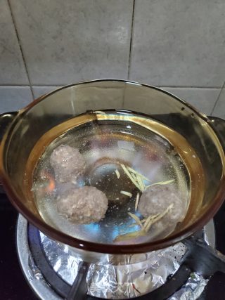 牛筋丸白菜汤的做法步骤：3