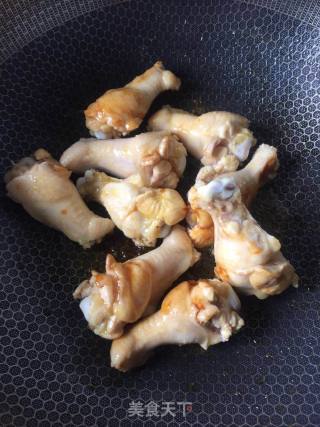 红烧鸡翅根的做法步骤：4