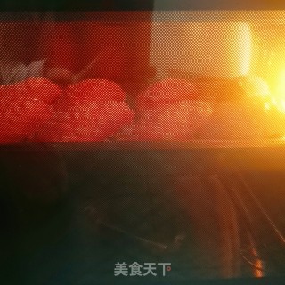 火龙果奶油面包的做法步骤：16