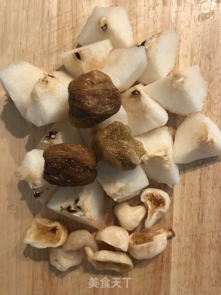 雪梨乌鸡润肺汤的做法步骤：4