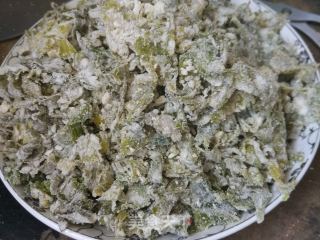芹叶麦饭的做法步骤：3