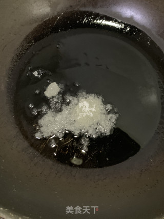 红烧排骨炖土豆的做法步骤：2