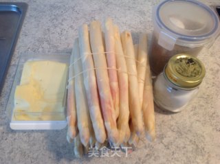 黄油烤白芦笋的做法步骤：1