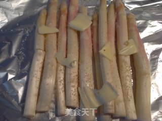 黄油烤白芦笋的做法步骤：2