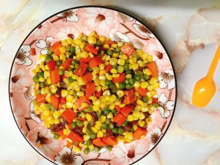 玉米肉丁的做法步骤：7
