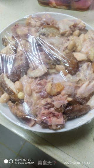 香菇花生蒸鸡肉的做法步骤：9