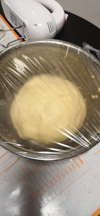 牛奶面包卷的做法步骤：6
