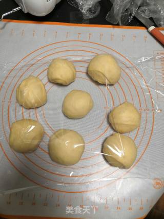 牛奶面包卷的做法步骤：9