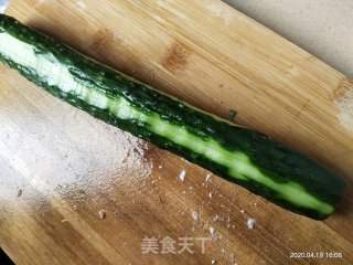 素炒青瓜的做法步骤：1
