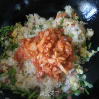 蒜苔辣白菜炒饭的做法步骤：6