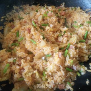 蒜苔辣白菜炒饭的做法步骤：7