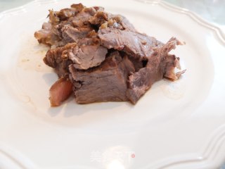 小白家常卤牛肉超简单的做法步骤：3