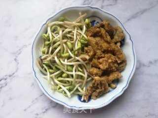 虫草花酥肉米粉的做法步骤：2