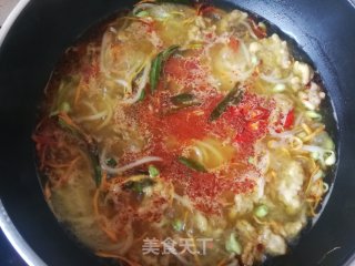 虫草花酥肉米粉的做法步骤：9