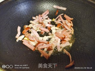 红肠炒莴笋的做法步骤：2