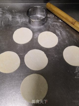 玉米面三鲜饺子的做法步骤：12