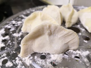 玉米面三鲜饺子的做法步骤：14