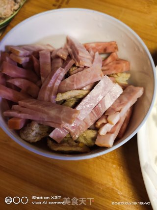 红肠肉丝炒萝卜的做法步骤：2