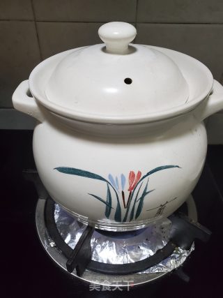 鲜土茯苓煲鸡骨架的做法步骤：7