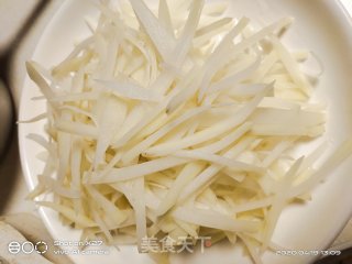 肉丝炒土豆的做法步骤：4
