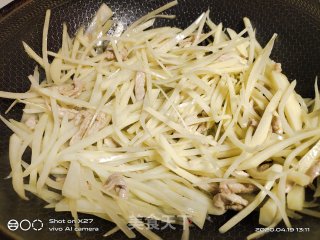 肉丝炒土豆的做法步骤：7