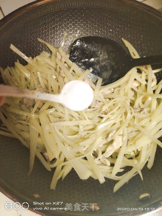 肉丝炒土豆的做法步骤：8