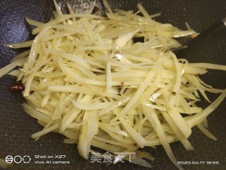 酸辣土豆丝的做法步骤：4