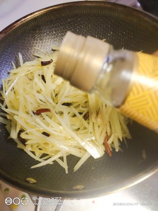 酸辣土豆丝的做法步骤：6