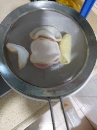 炸虾片的做法步骤：4
