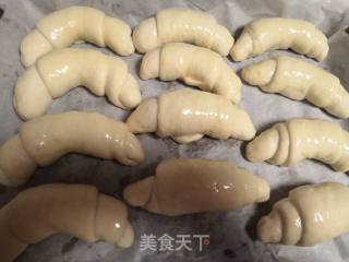 牛角小面包的做法步骤：14
