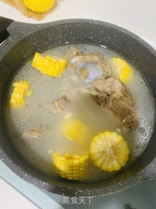 筒骨炖玉米山药的做法步骤：4