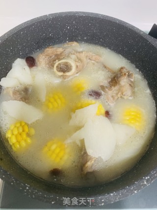 筒骨炖玉米山药的做法步骤：8