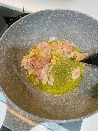 羊角椒炒肉片的做法步骤：1