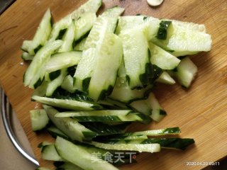 虾炒青瓜的做法步骤：3