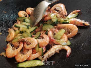虾炒青瓜的做法步骤：7