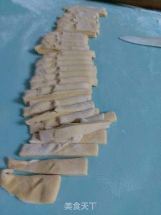 胡萝卜手擀面的做法步骤：11