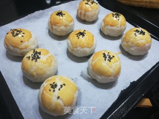 酥掉渣的蛋黄酥的做法步骤：20