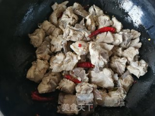洋葱炒排骨的做法步骤：5