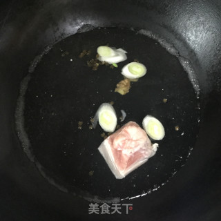 回锅肉的做法步骤：1
