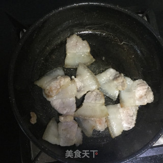 回锅肉的做法步骤：3